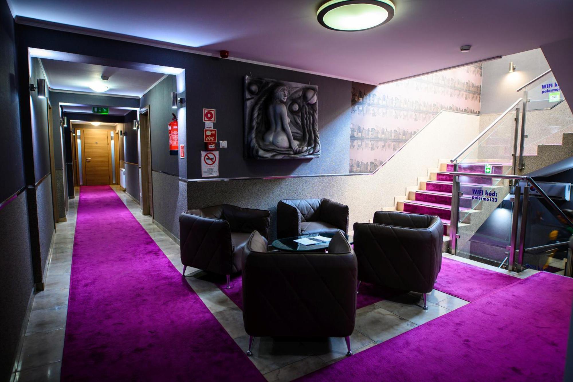 Palermo Panzio Hotel Nyiregyhaza Ngoại thất bức ảnh